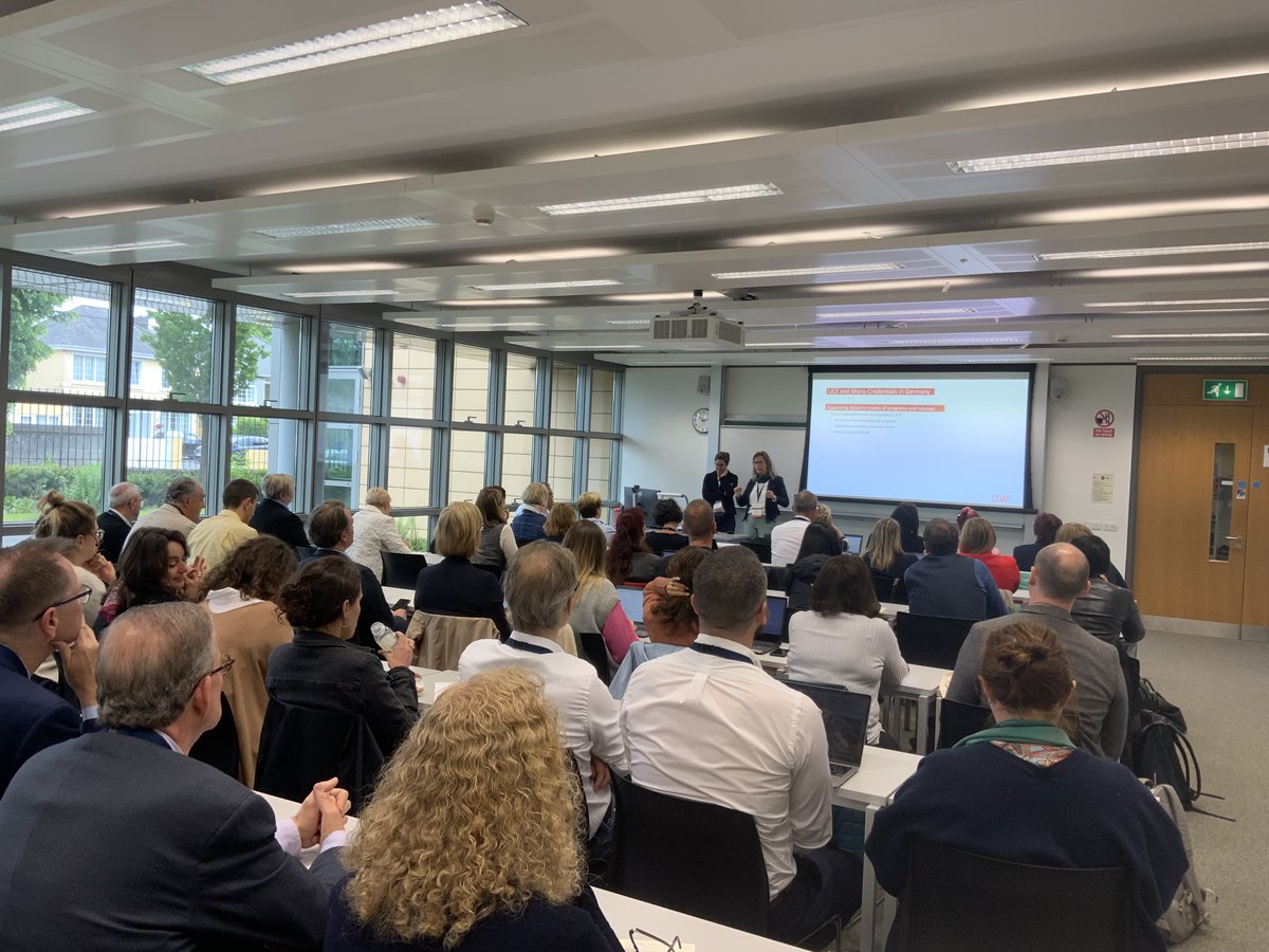 A full house for our micro-credentials workshop this morning.
#microcredsie #microcreds #lifelonglearning #eucen