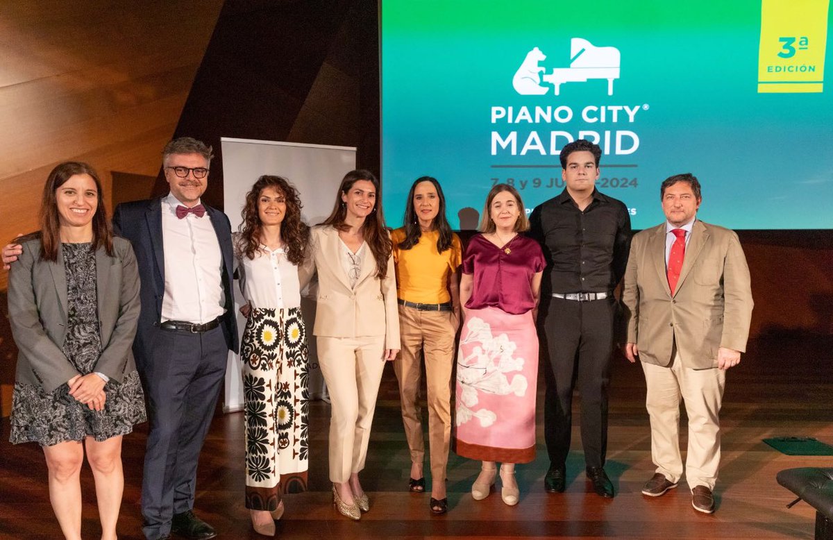 🎹Ayer tuve el honor y el placer de participar en la presentación de @MadridPiano 2024  (del cual soy madrina este año) junto con su organizador Carmelo Di Gennaro , la concejal de cultura del ayuntamiento de Madrid @CiudadanaMartaR y otras personalidades