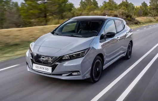 These are the FASTEST depreciating cars for less than £50K buff.ly/3WUvdsH 📉 Vauxhall Mokka Electric 📉 DS 3 E-Tense 📉 Vauxhall Corsa Electric 📉 Nissan Leaf