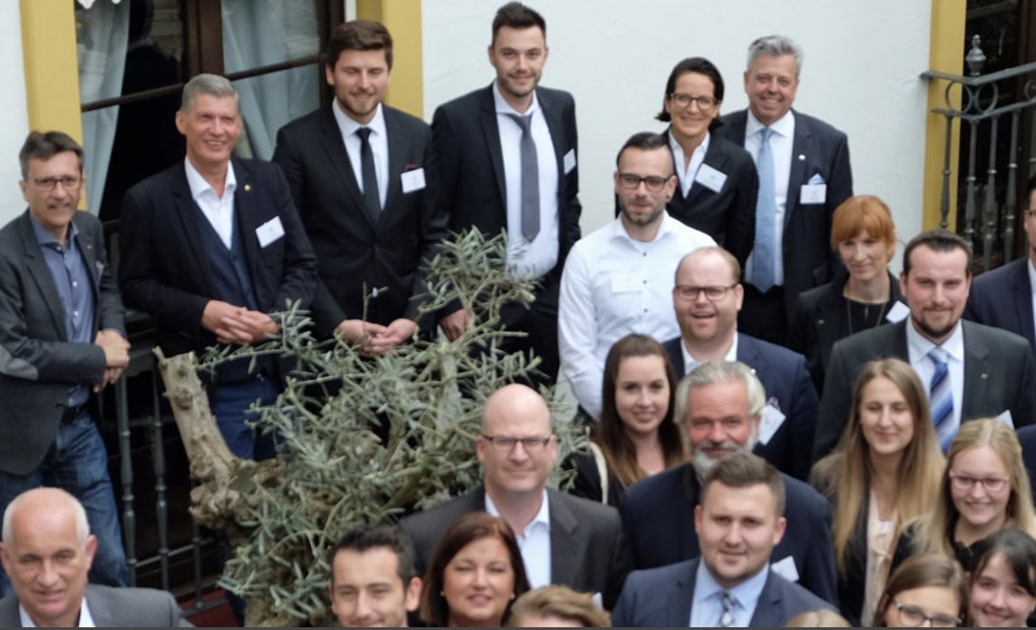 Werden Sie ein Freund der FBMA-Stiftung. Als Freund:in der FBMA-Stiftung fördern Sie herausragende Projekte, Nachwuchsevents und ermöglichen das laufende Stiftungsprogramm. fbma-stiftung.de/freunde