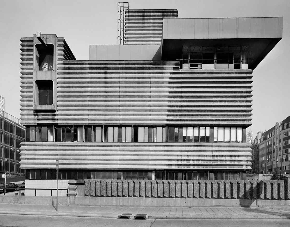 concretecentre's tweet photo. Alan Stewart @lds_architects chooses three brutalist buildings that have stood the test of time, from a Mexican treetop house to a Birmingham signal box. #lastingimpressions in #CQSpring, out now https://t.co/0rwcogyMNk https://t.co/4Bk68yOAnF