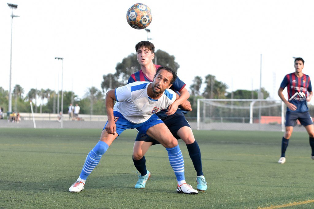 Ajuntament de Castelldefels (@ajcastelldefels) on Twitter photo ⚽️🏀🏐La <a href="/UDVistaAlegre/">UD Vista Alegre</a> juga dissabte (18:00 hores) el penúltim partit de la lliga, al camp del Vilanova Camí CF
El <a href="/_CRUC_/">Castelldefels Rugby</a> celebra dissabte a l'Estadi Pitort la festa del 20è aniversari i la cloenda de temporada
+ℹ️ cdf.digital/AgendaEsportiva ⚽️🏀🏐La <a href="/UDVistaAlegre/">UD Vista Alegre</a> juga dissabte (18:00 hores) el penúltim partit de la lliga, al camp del Vilanova Camí CF
El <a href="/_CRUC_/">Castelldefels Rugby</a> celebra dissabte a l'Estadi Pitort la festa del 20è aniversari i la cloenda de temporada
+ℹ️ cdf.digital/AgendaEsportiva