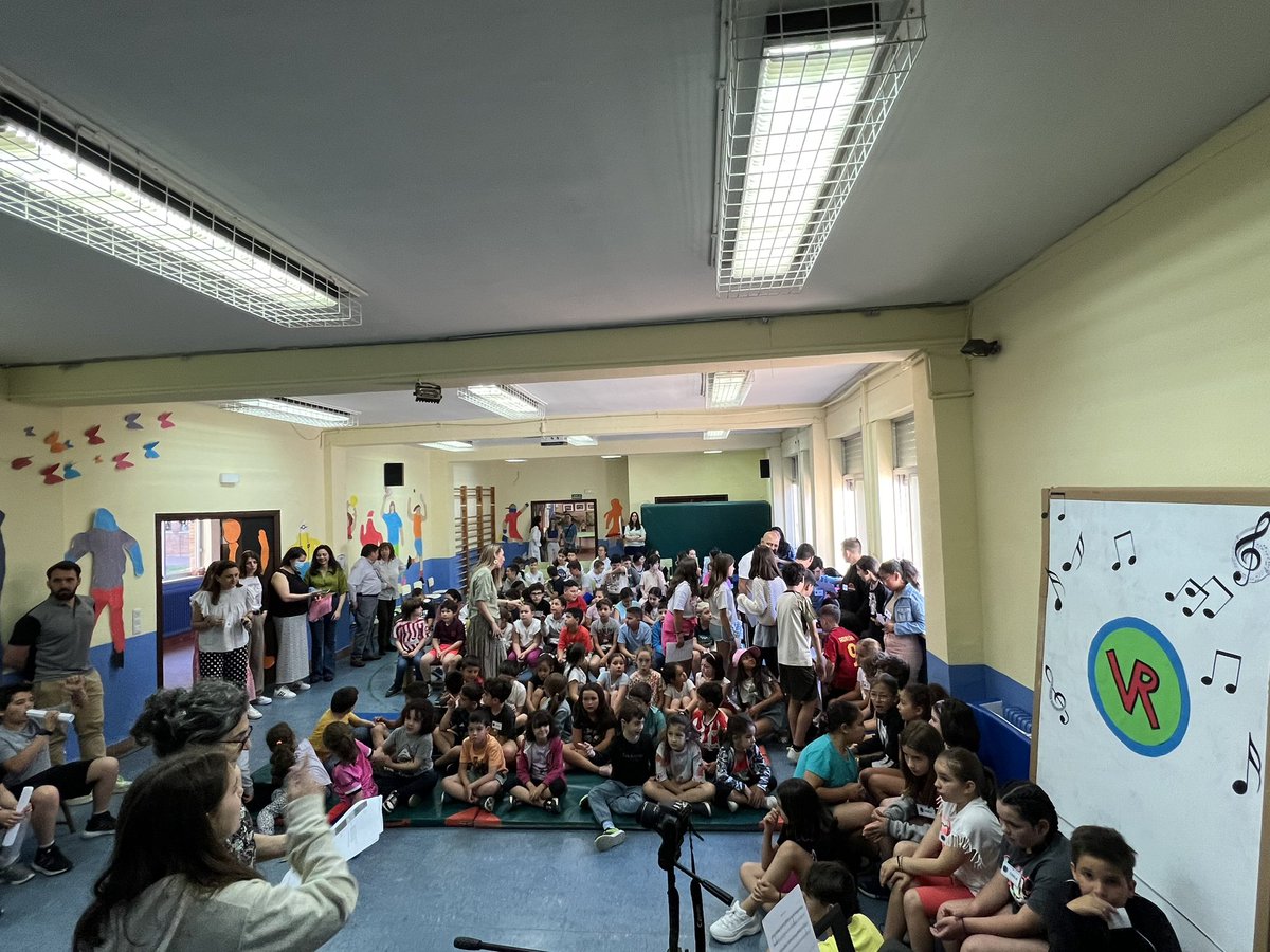 Enhorabuena al Ceip Virgen Vega por utilizar la radio como herramienta educativa y por el gran programa con el que hemos podido disfrutar profesores, padres y alumnos @cfiesalamanca #formaciónCyL #tiCyL