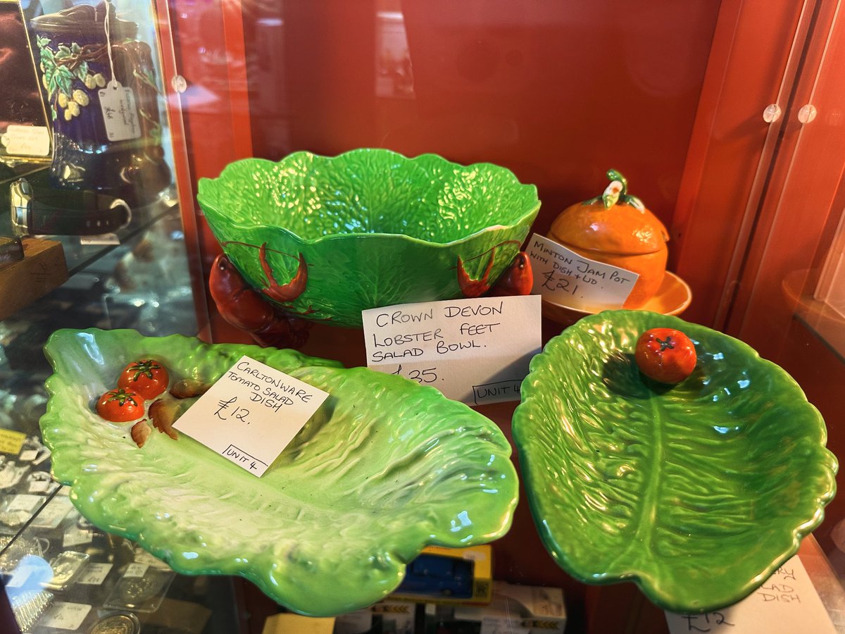 astraantiques's tweet photo. Perfect for a summer spread #crowndevon #crowndevonpottery #crowndevon #sunmerbuffet #summerspread #astraantiquescentre #hemswell #lincolnshire #crowndevoncollectors https://t.co/GSki13R5mA