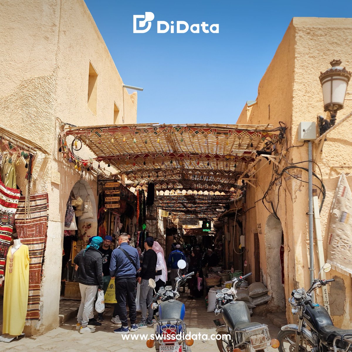 swissdidata's tweet image. In the heart of the desert 🏜 

The team-building of 2024 was a unique experience, from the traditional markets of Ghardaïa to the golden sands. 

Memories created, bonds strengthened ✨ 
#Memories #DiData #TeamBuilding