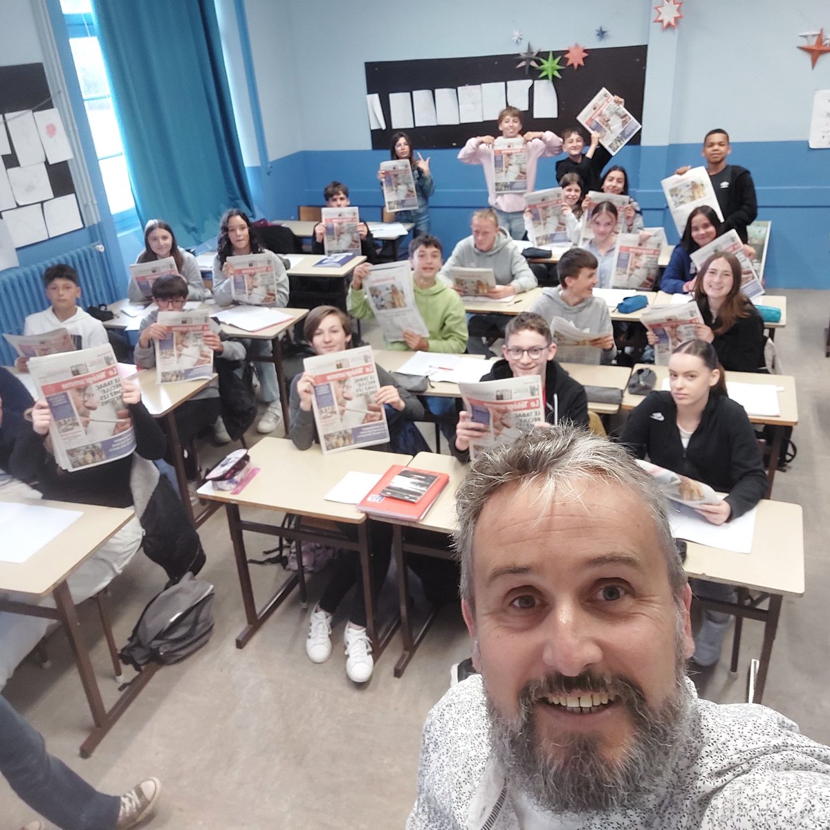 L'échange devait durer 1h, il s'est prolongé sur le cours suivant. Bravo aux élèves de 4e du collège-lycée Notre-Dame de #guingamp pour leur intérêt et la pertinence de leurs questions. Avec eux, la presse écrite a un avenir ! <a href="/LeTelegramme/">Le Télégramme</a> #presse #pqr #media