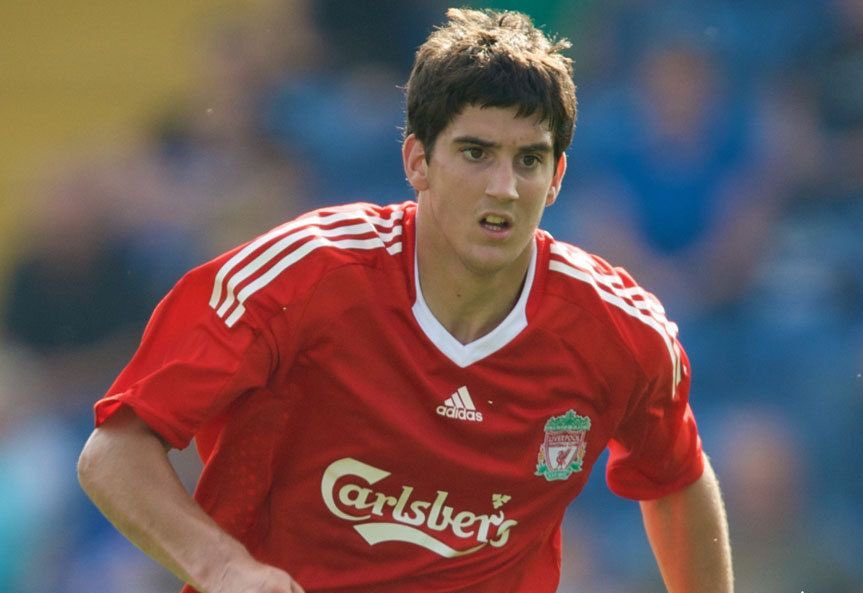 estoesanfield_'s tweet photo. [🔴🎂] HISTORIA #LIVERPOOL

𝗧𝗮𝗹 𝗱𝗶́𝗮 𝗰𝗼𝗺𝗼 𝗵𝗼𝘆 1️⃣9️⃣8⃣9️⃣

📍 Nacía en Pamplona 🇪🇸 nuestro @mikelsanjo6
  
Muchas felicidades, Zorionak Mikel

#OnceRedAlwaysRed
#YNWA https://t.co/cdFDThW29X