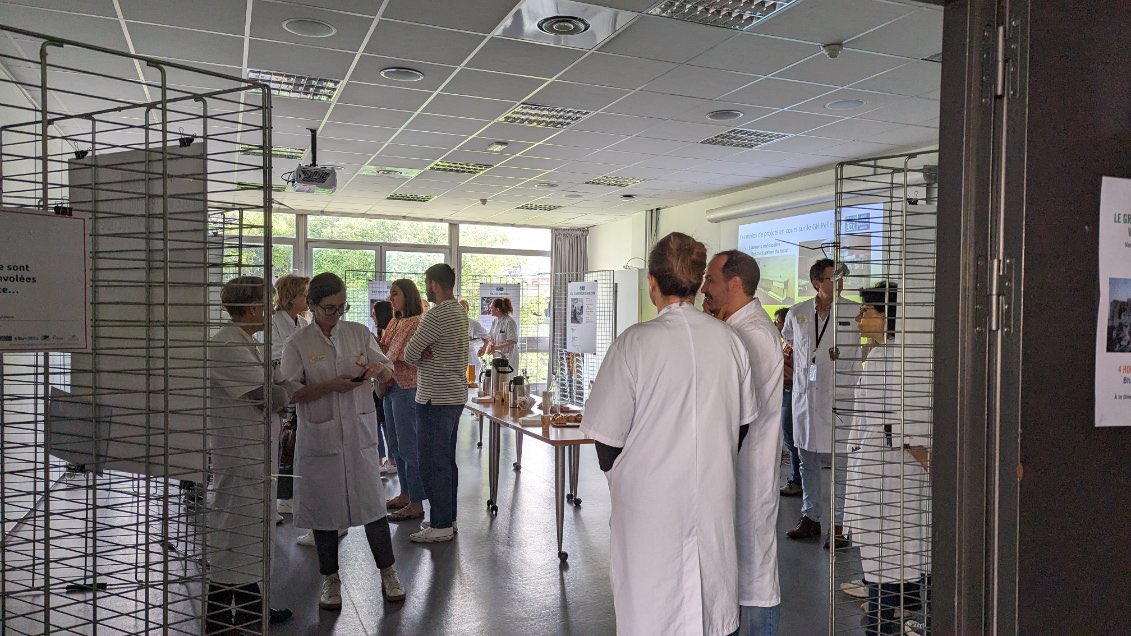 CarlettaKarine's tweet photo. Journée Portes Ouvertes sur le GHP @CHUBordeaux. Rencontres entre les étudiants, les cadres de santé et les équipes paramédicales #bienvenueauxsoignants
#directiondessoins https://t.co/sjkKJwCHbe
