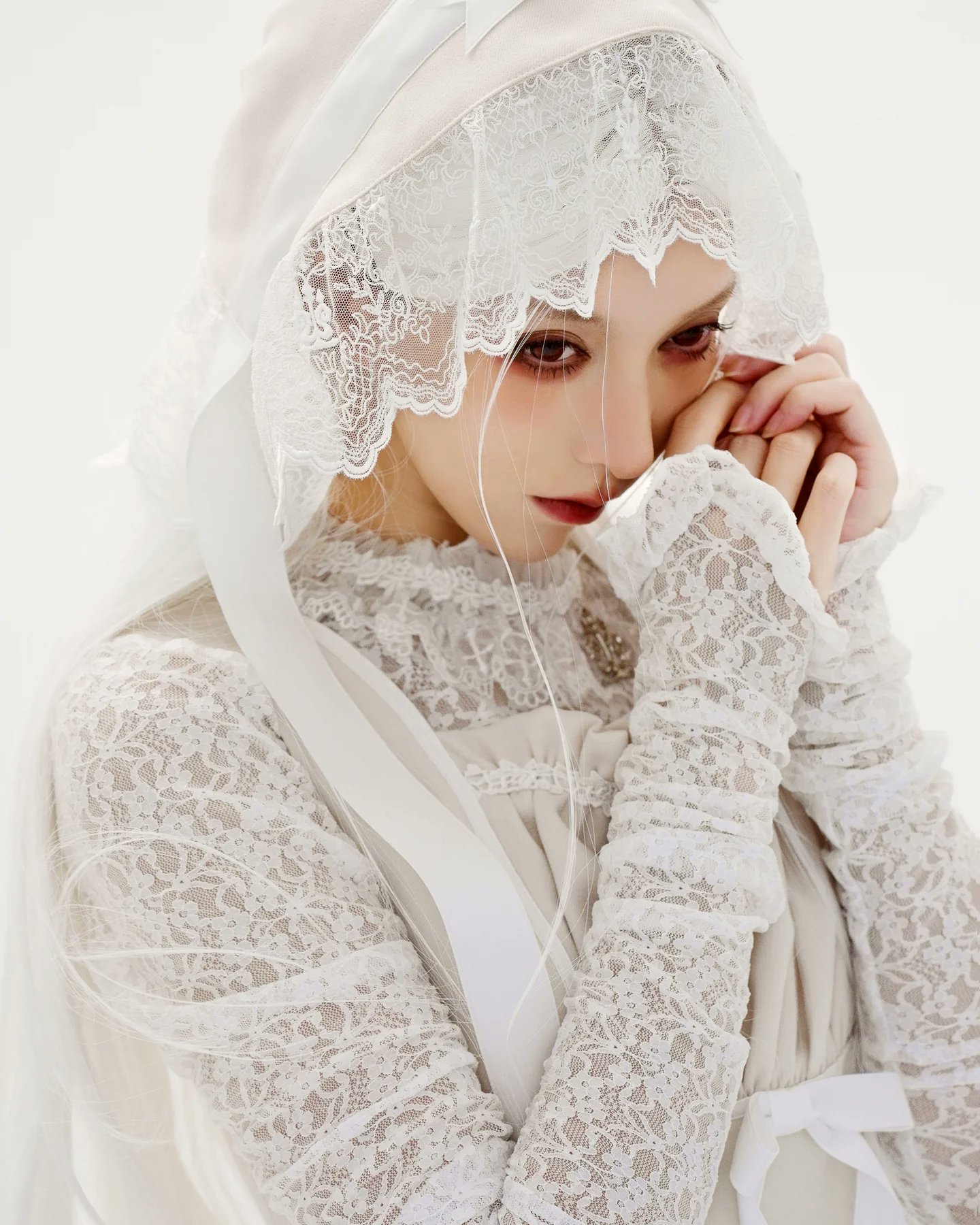 Moi-même-Moitié 燭台エンブレムボンネット モワメームモワティエ x-00476-04_34118f5e-fa71-4a08-