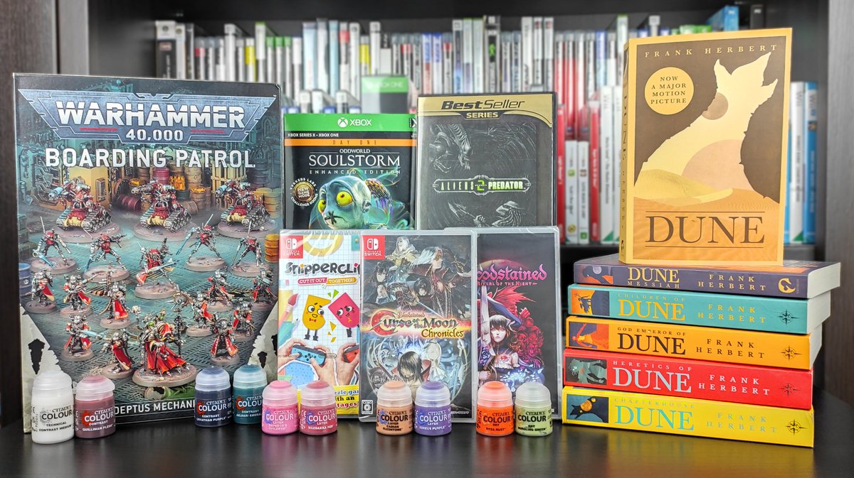 MakintoshGamer's tweet photo. Trochę się tego zebrało w tym miesiącu 😊 ale jak to tak postawiłem wszystko obok siebie, to dopiero zauważyłem jak różnorodny był to miesiąc 😅.
#offlinegaming #W40k #FCKDRM #NSwitch #XBO #XBX #PC #books #used #new #sealed #retro #modern #physicalcopy #onlinethrifting https://t.co/KAeWdyxCso