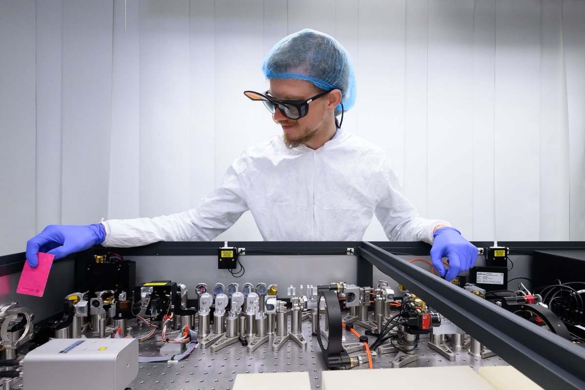 light_con's tweet photo. #OPCPA stands as a fundamental technique for generating intense few-cycle light pulses for #attosecond science.
Explore the expertise behind building a >25 TW dual-channel #OPCPA system at @light_con’s headquarters:
https://t.co/Sv3v5CxdLY https://t.co/XGb3ceoqwM