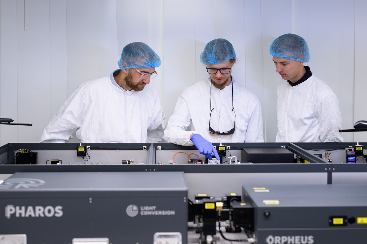 light_con's tweet photo. #OPCPA stands as a fundamental technique for generating intense few-cycle light pulses for #attosecond science.
Explore the expertise behind building a >25 TW dual-channel #OPCPA system at @light_con’s headquarters:
https://t.co/Sv3v5CxdLY https://t.co/XGb3ceoqwM