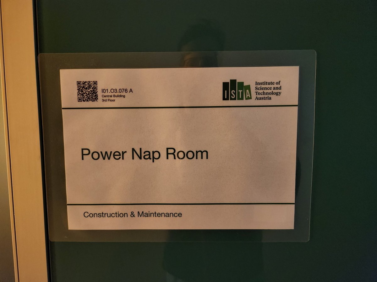 Power nap room! What a great idea to officialise resting the brain briefly before tackling the next research challenge. All universities should consider such a setup