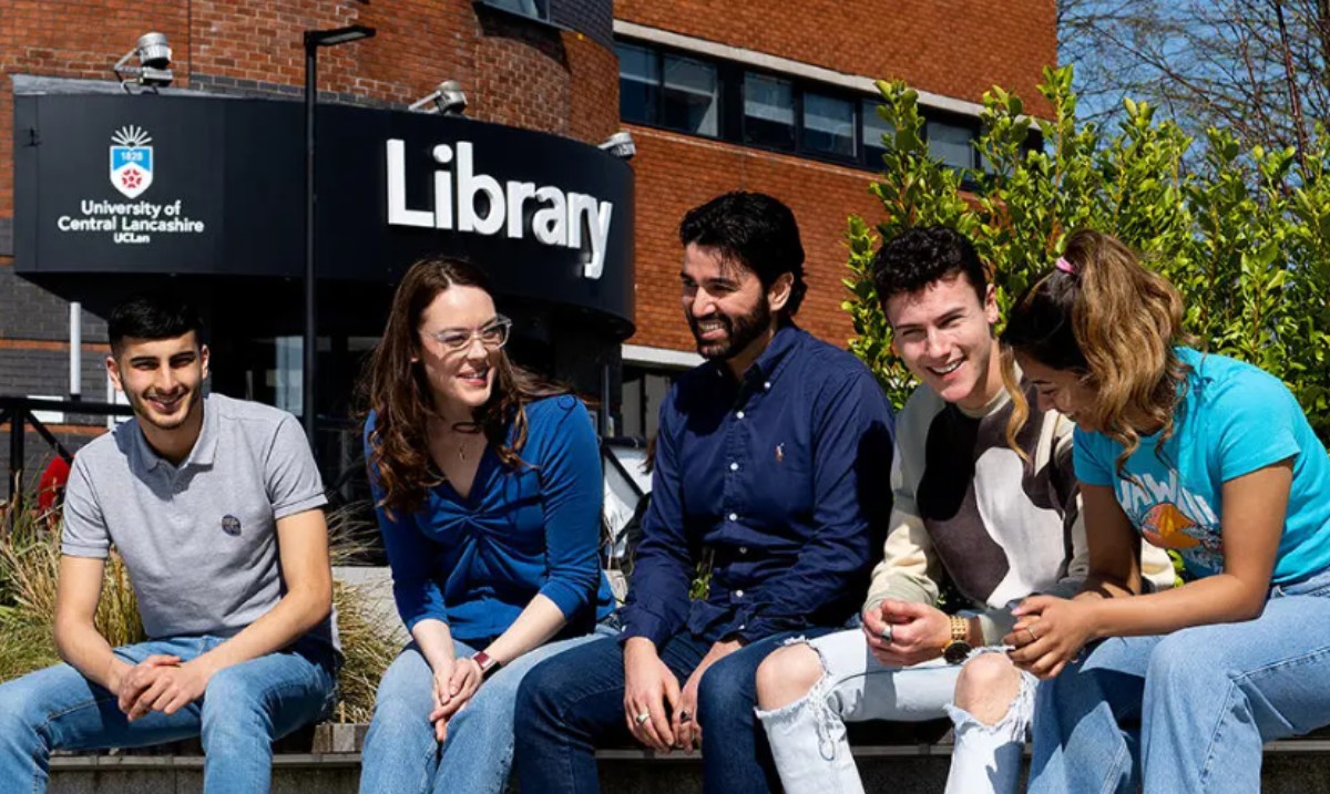 Don't forget to book your place at our #FREE Postgraduate Advice Event 📚 Explore the @UCLan #Preston campus while learning more about PG courses, funding, accommodation and career options Find out more 👇 ow.ly/FbXS50RY1XN