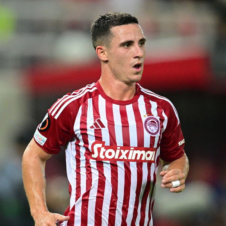 Congratulations to Daniel Podence as Olympiacos beat Fiorentina in the Europa Conference League final yesterday. 👏🏆

An incredible season for @daniel_podence! 🇵🇹

#wwfc | #WolvesFC | #WolvesLads