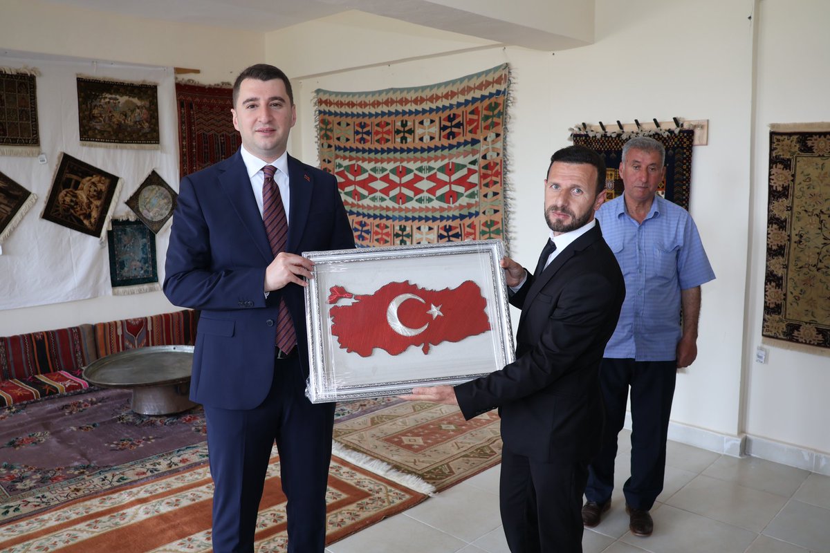 T.C. Hazro Kaymakamlığı (@tchazro) on Twitter photo Kaymakamımız Doğukan KOYUNCU kıymetli eşi Gizem KOYUNCU ile birlikte;
Halk Eğitim Merkezi’nin hazırladığı 2023-2024 Yıl Sonu Sergisi’ne katıldı.
<a href="/DogukanKoyuncu_/">Doğukan Koyuncu</a> Kaymakamımız Doğukan KOYUNCU kıymetli eşi Gizem KOYUNCU ile birlikte;
Halk Eğitim Merkezi’nin hazırladığı 2023-2024 Yıl Sonu Sergisi’ne katıldı.
<a href="/DogukanKoyuncu_/">Doğukan Koyuncu</a>
