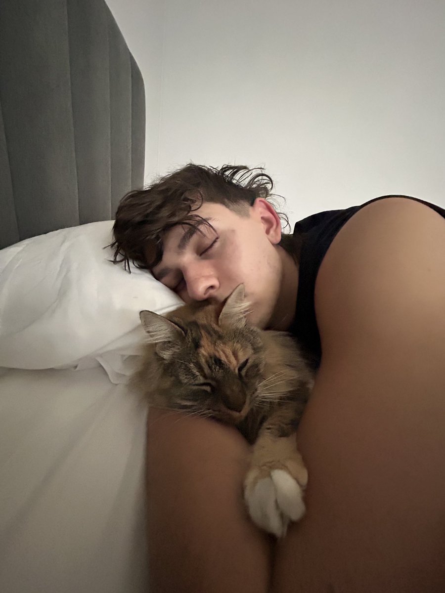 agradecida de tenerte a mi lado❤️