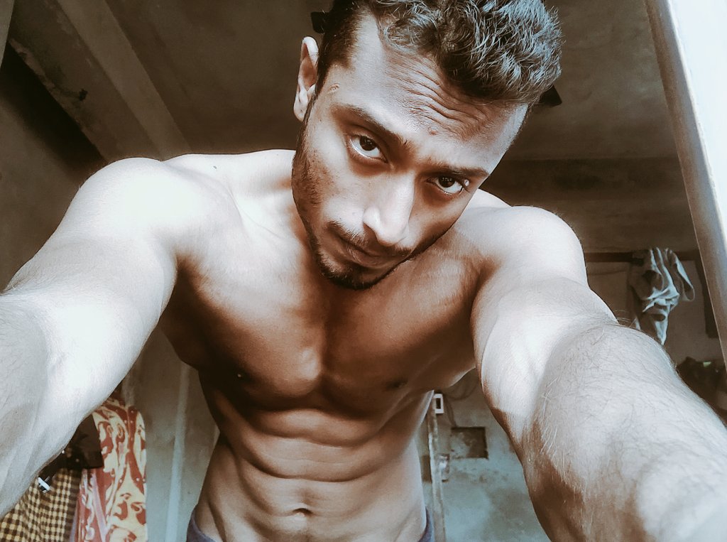 🔞😈👇🏽👇🏽
onlyfans.com/roccoforyou
&amp; 😈🔞👇🏽
official.me/iamrocco