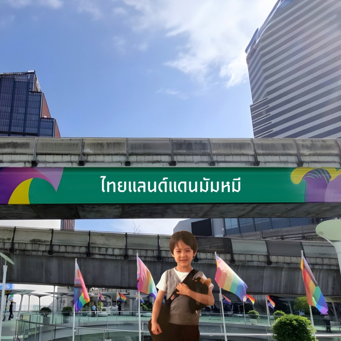 ลูกชายค่ะ วันนี้งอแงอยากมาถ่ายรูปกับป้าย

#.น้องเจโน่(2)4ขวบ #.ลูกชายคนเดียว #.วัยกำลังซน #.รักมาก