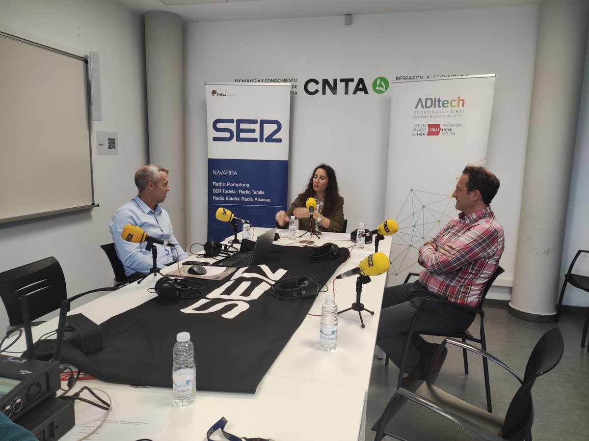 ADItech's tweet photo. 👂🎙️Hoy @SERnavarra visita el @CNTA_CIT agente del Sistema Navarro de I+D+i #SINAI en breves en el #HoyporHoy Navarra
Comenzamos con una entrevista a Fernando Roldán director de operaciones y Nacho Moure director corporativo de #CNTA https://t.co/SzRhkxGE39