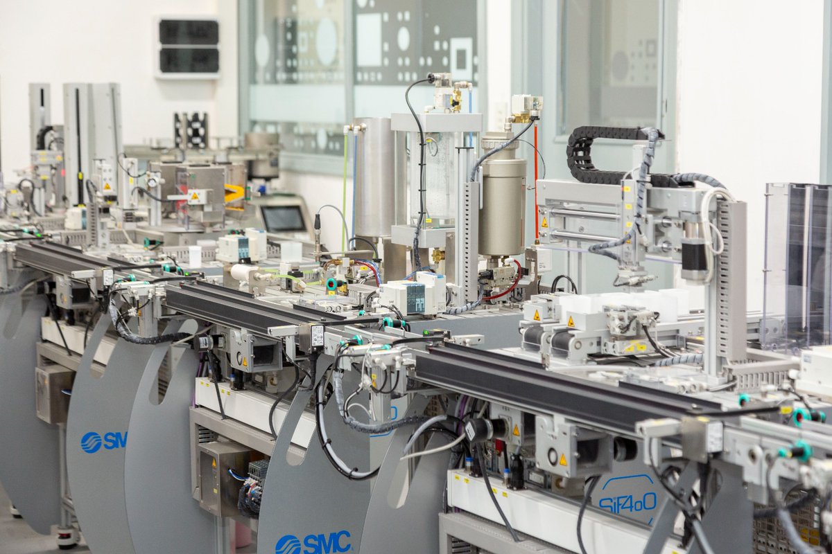 PONEMOS EN MARCHA EN INTI UNA FÁBRICA INTELIGENTE “A PEQUEÑA ESCALA”, ÚNICA EN SU TIPO EN LATINOAMÉRICA
Este avance permitirá acompañar a la industria en el nuevo paradigma de transformación digital y formar a especialistas de todo el país en la temática. lc.cx/e_6o6H