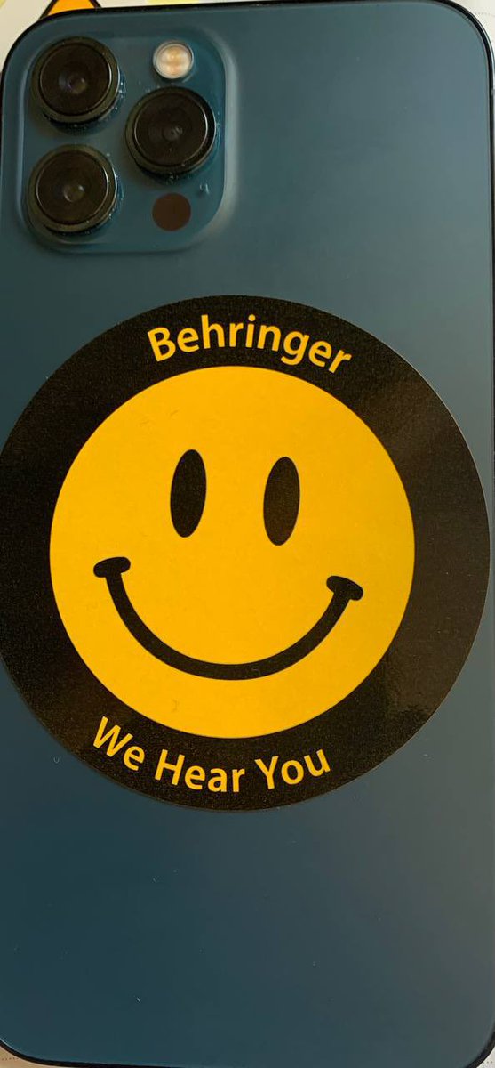 nijineko33's tweet photo. @RachelJohn46763 Once a raver , always a raver.  #Smiley #PhoneSticker https://t.co/ktNyMbHfkG