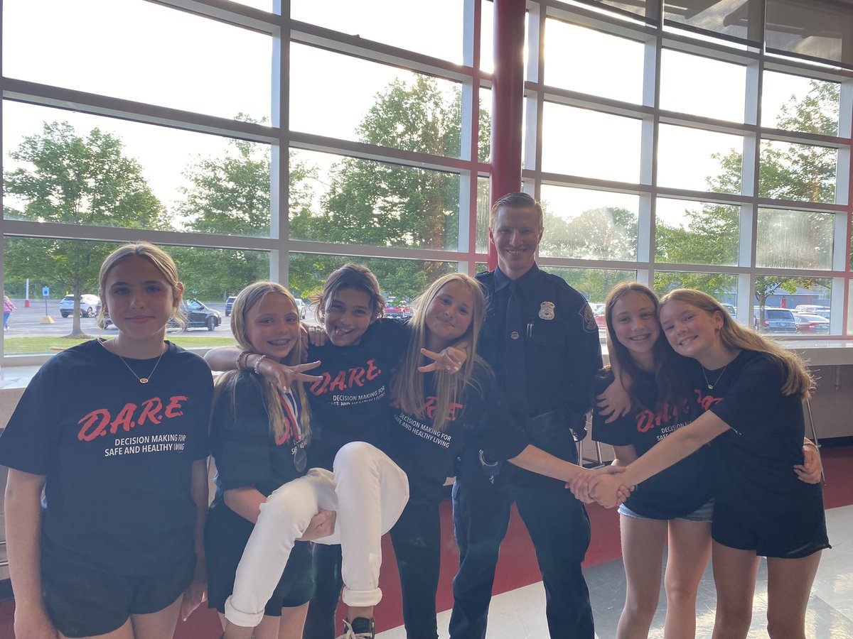 Last night two former Mauraders helped host the DARE program at Grosse Ile elementary. Officer John Catherbury and Bristol Rose-Berry who works for the Guidance Center did a fantastic job. Love seeing former students as great role models in my community. <a href="/CHSMarauder/">Carlson High School</a>