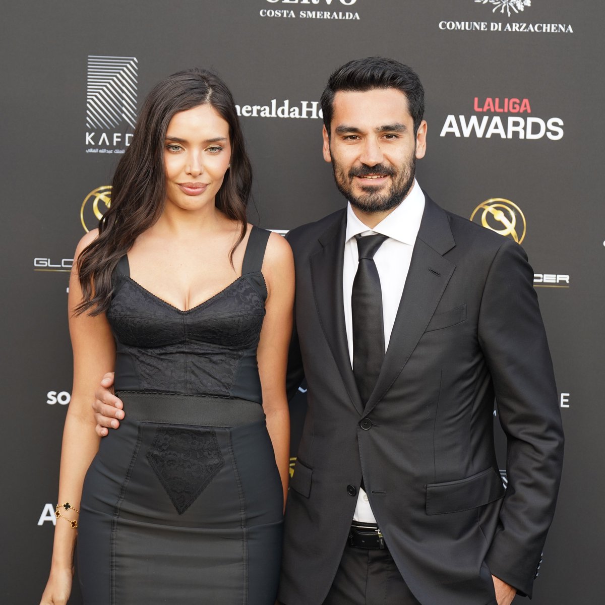 👔🔝🌟 ¡La alfombra roja en #LALIGAAWARDS!

#GlobeSoccer