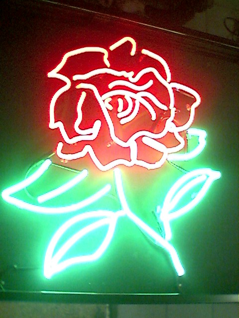 JPBickerstaff's tweet photo. neon I made photo of the day https://t.co/3NdDzozGZ3