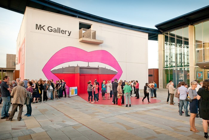 It's #InternationalArchivesDay ⏪

Did you know we have an online archive of all our past exhibitions?

Discover more: mkgallery.org/about/exhibiti…  

Image: Pushwagner ‘Soft City’ exhibition preview, 2012. Photo: Derek Wales