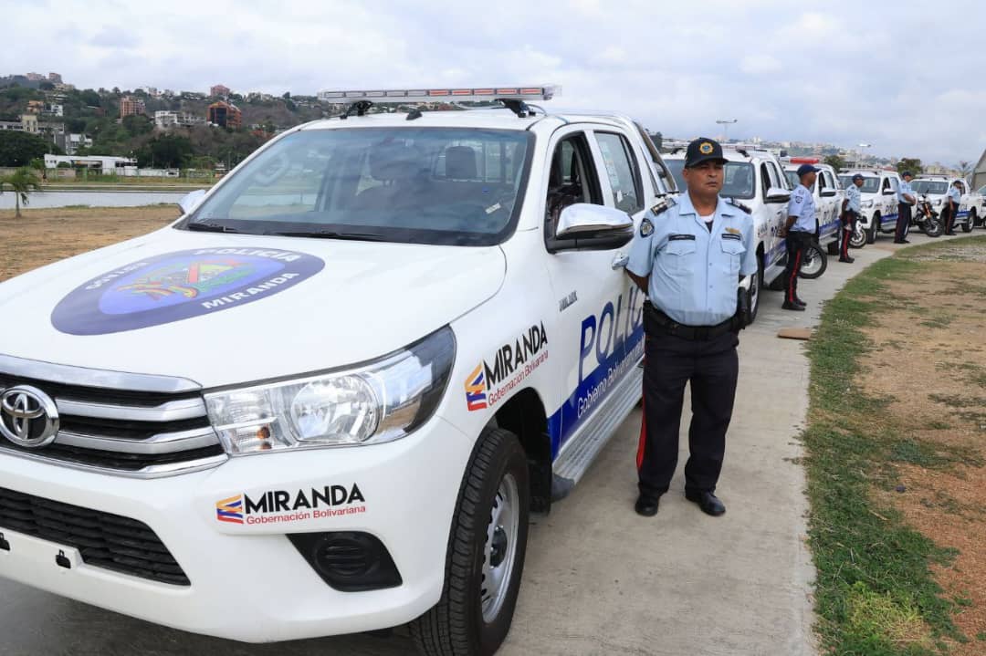 Fortalecen policía y protección civil de Miranda con nuevos equipos y patrullas #PsuvMiranda #30May n9.cl/3bzn2