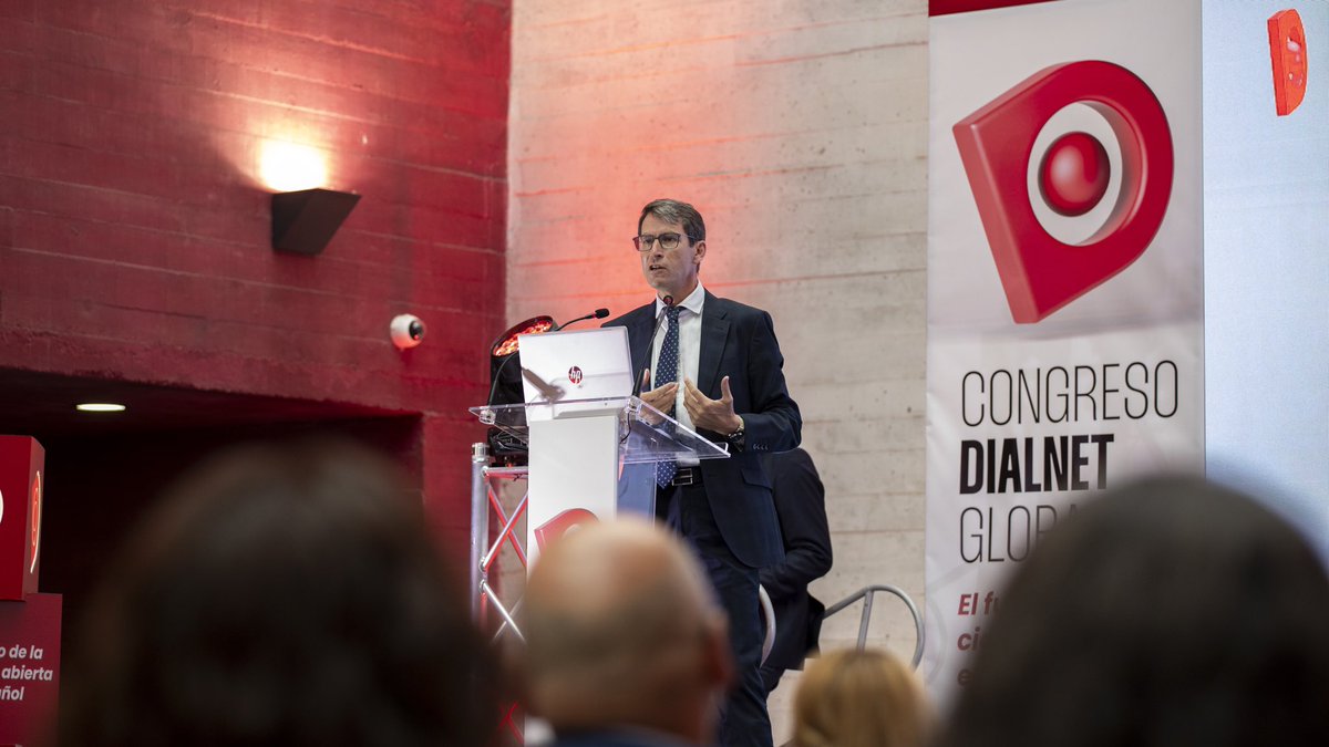 lariojaorg's tweet photo. 📡 El presidente @CapellanGonzalo ha participado, junto con el consejero de Educación y Empleo, Alberto Galiana, en el I Congreso Internacional ‘Dialnet Global’.

@dialnet https://t.co/G1MyiwryNr