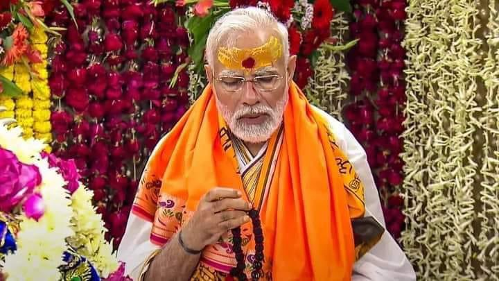 #WelcomeModi🙏

Modi 3.0 

BJP   - 350 to 365
NDA - 395 to 415

If we say #PhirEkBaarModiSarkar than we Hindus are communal!   

Left Liberal logic, Muslims & Christians can vote on the basis of their religion, but Hindus should vote for secularism & inclusiveness

#AbkiBar400Par