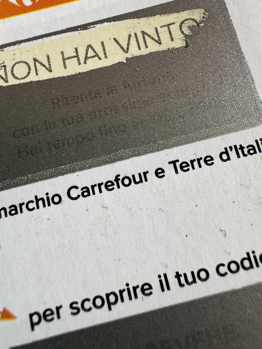andreap's tweet photo. Le cartoline @CarrefourItalia del concorso “spesa gratis” sono molto originali: non c’è bisogno di grattare, si legge benissimo ciò che c’è sotto a ciò che bisogna grattare. Complimenti per la correttezza! #carrefour #concorso https://t.co/CaKOoJ7P00
