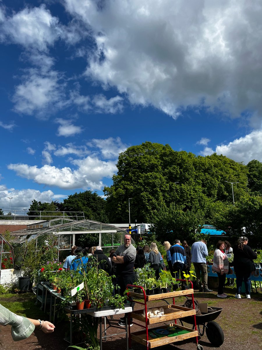 The ArtLink Plant Sale is on until 2pm today at the Glasshouses, Royal Edinburgh Hospital! Get along and pick up some plants, books, jam and also some unique pottery too. #wellbeing