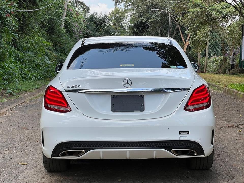 kaiandkaro.com 2016 MERCEDES BENZ C200 AMG LINE Click this link to view the price and details kaiandkaro.com/vehicles/merce… 📲📲 0737 665566 Sales Location; NAIROBI, KENYA 🇰🇪 🇰🇪 NOTABLE VEHICLE SPECS ✔️2000cc turbocharged petrol engine ✔️184Hp//350 NM of torque ✔️7 speed