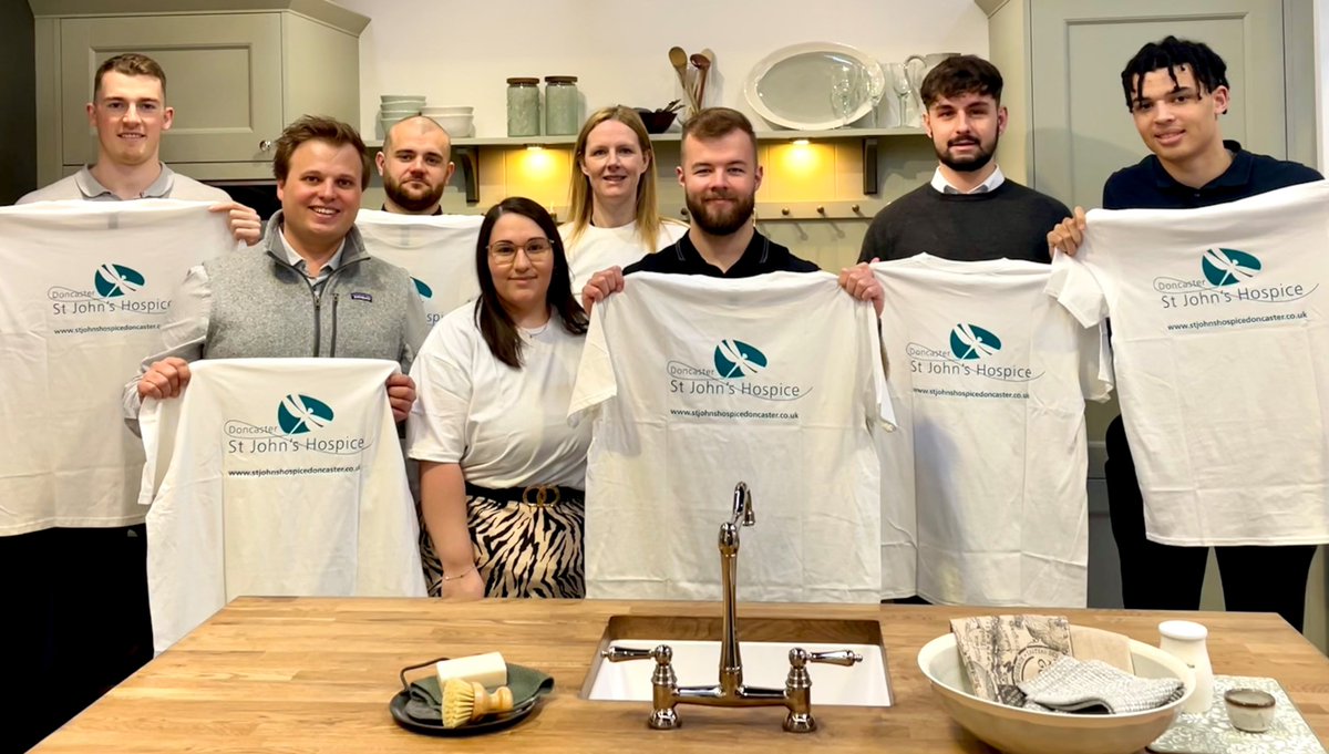 A big-hearted team of colleagues from @HowdensJoinery Demand Planning Team have given us a £2,500 boost after taking on the Beverley 20 to raise funds in memory of their late colleague Amy Harrison. More here: tinyurl.com/y5c24j7p