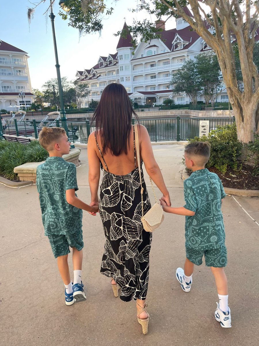 charliemerson's tweet photo. My world 🌍❤️ https://t.co/Bm2Ibezpev
