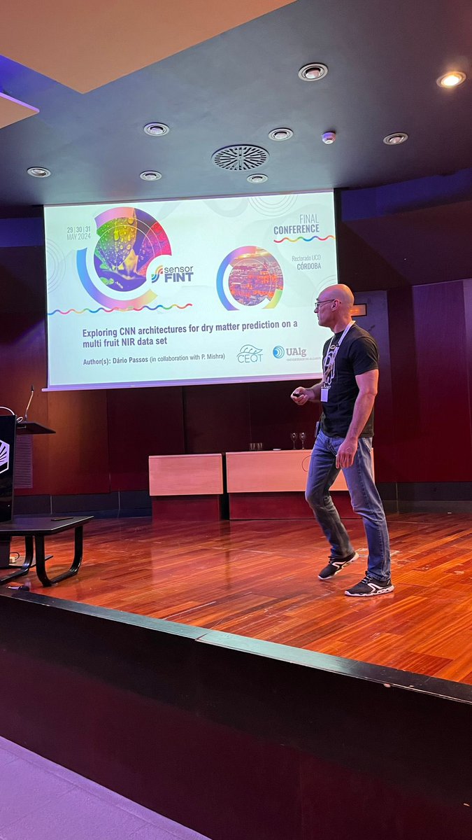 sensAIfood's tweet photo. 🗣️Dário Passos @DarioPassos_PT (University of Algarve, Portugal 🇵🇹)
Exploring CNN architectures for dry matter prediction on a multi fruit NIR data set #sensorFINTFinal https://t.co/kV9CcauINO