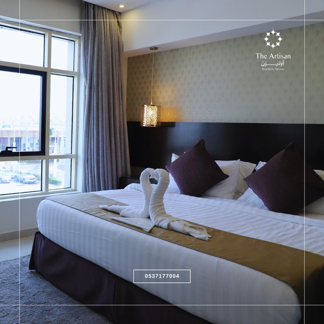 اغمروا حواسكم بهذه البيئة المُنعشة، حيث تسود الأناقة والرفاهية في كل زاوية. استمتعوا بإقامة مليئة بالأناقة والتميّز في قلب مدينة جدة النابضة بالحياة 🤍✨

للحجز أو الاستفسار، التواصل على: 
📞 0537177004

#جدة #فندق_أرتيزن #إقامة_فاخرة #فنادق #فنادق_جدة #صيف