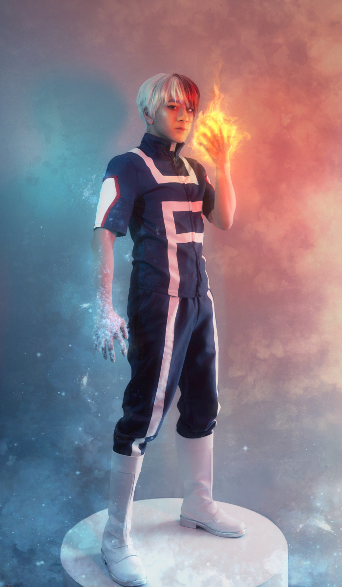 Very excited to get Cassa's photos from BlackHole back!

I spent way too much time messing around with the fire and ice effects in this hahaha. Had to relearn how they worked.

❄🔥 @synstruckcos
✨📸 @cassasshots