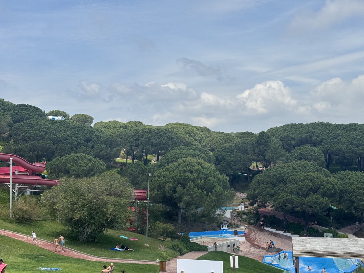 CSGSWater's tweet image. Fabulous day at ⁦@waterworldparc⁩ so far