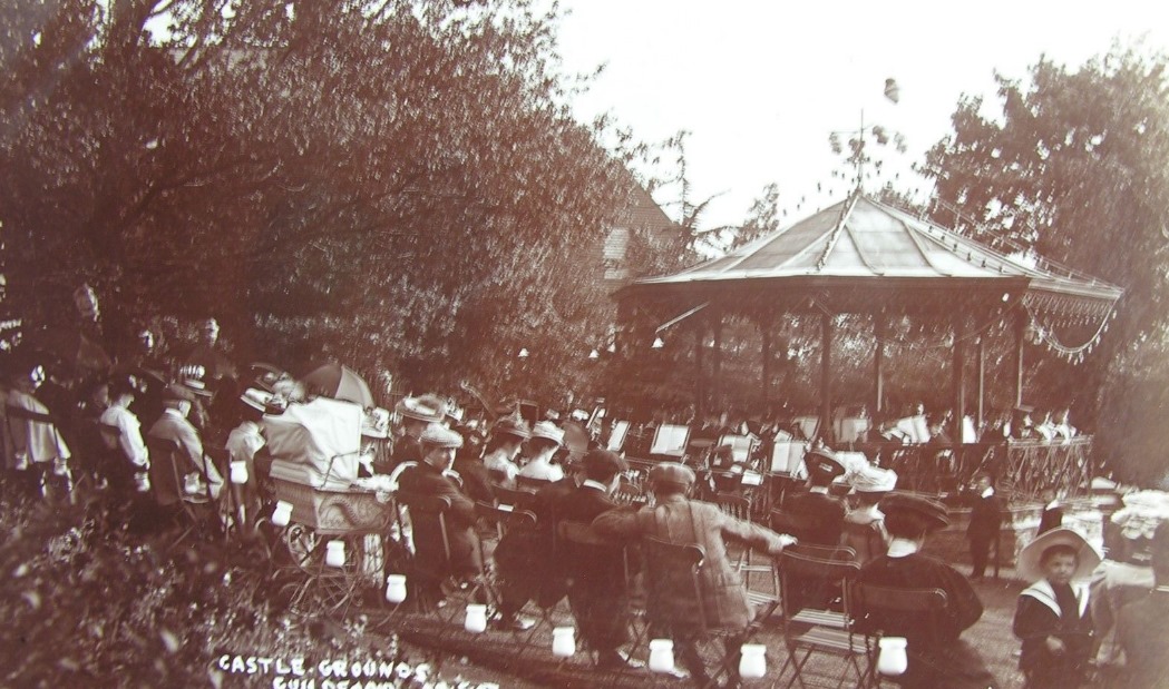 This Throwback Thursday, we are going back to Guildford Castle Bandstand in 1910! We are looking forward to the fabulous entertainment at the Bandstand this Saturday for the Blooming Picnic! We're open from 5pm today - pop in and see us at The Keep.