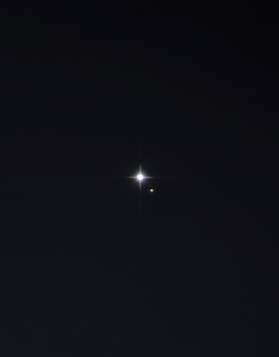 MAstronomers's tweet image. The Earth and Moon as seen by the Cassini probe from Saturn&apos;s orbit. All of humanity in one small dot in space.