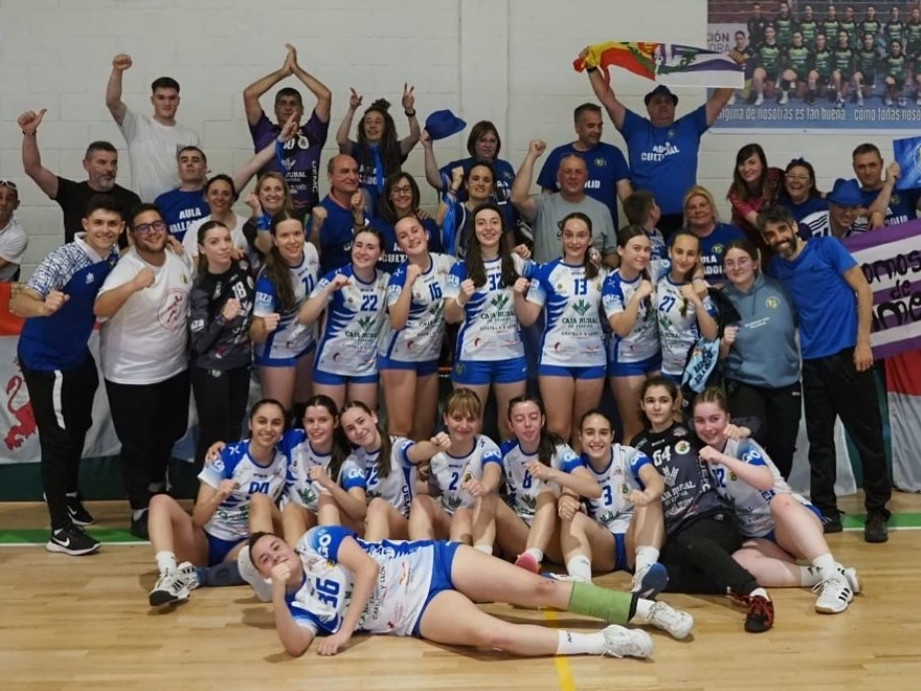 🤾🏻‍♀️ Las cadetes del @BmAulaCultural Valladolid Bar Skua consiguen una plaza para la fase final del Campeonato de España por Equipos, que se celebra del 5 al 9 de junio en Tarazona, y ya se encuentran entre los ocho mejores equipos del país 🙌🏻 ¡A por todas, equipazo! 💪🏼