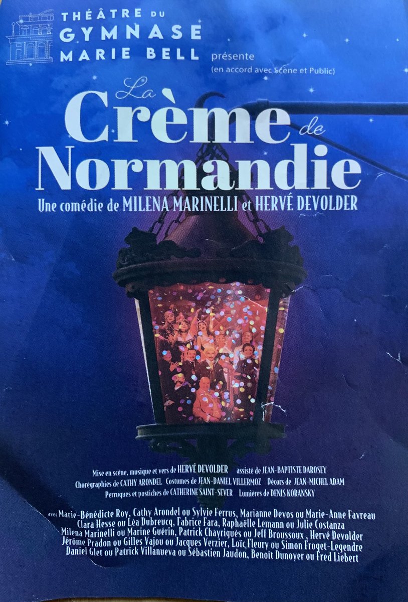 GinaRespiro's tweet photo. Une troupe talentueuse qui pousse des chansonnettes grivoises, de beaux costumes pour habiller ces dames et ces messieurs dans un décor de bonbonnière, c’est la crème de Normandie ! Un spectacle léger et burlesque qui met du soleil dans les soirées pluvieuses… avril 2024 https://t.co/gGmC1AoCPP