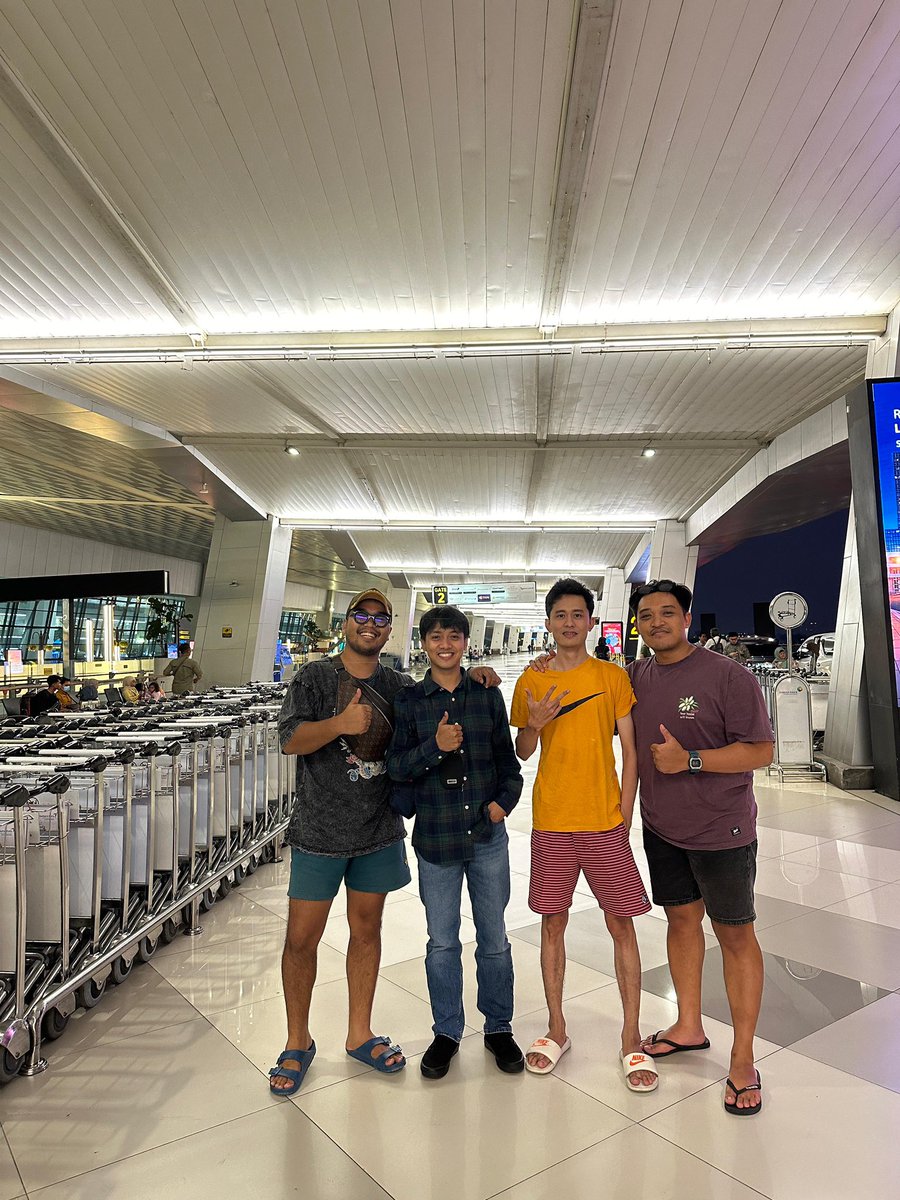 BintangYD's tweet photo. Ah memang nama juga Sahabat selalu saja merasakan Rindu https://t.co/HUje6XsTbx