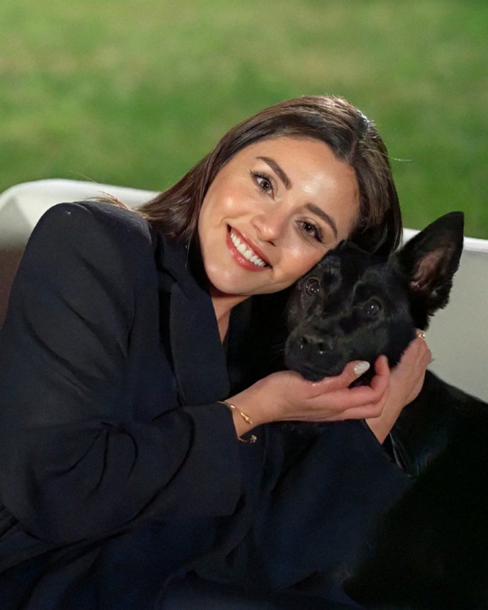 gözlerinin güzelliğinin sırrı dünyanın gözlerini kamaştırıyor
         
HEDEF:  100 retweet

📍Hedef :  100 retweet 
Etiket: 

SılaTürkoğlu  #SılaTürkoğlu
Doğa  #Doğa