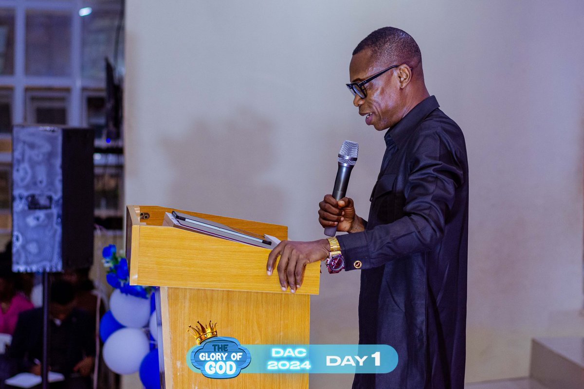 RCFOAU's tweet photo. Word Night yesterday was an experience, a revelation, an outpouring.
We saw the Glory of God manifested🔥
We had a time of our lives ❤️🔥❤️🔥
#PastorTundeFrancis
#WordNight
#TheGloryofGod
#DAC2024 https://t.co/uoCSHfHvxm
