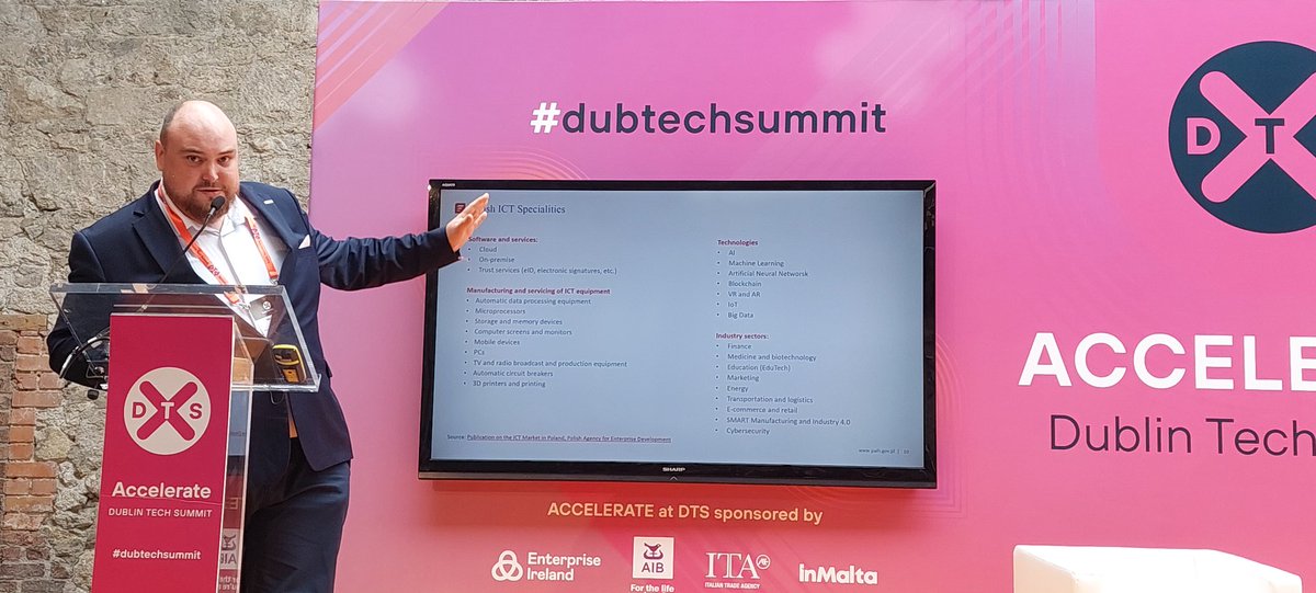 Maciej Wnuk from @PAIH_pl gave a presentation @DubTechSummit on 🇵🇱 Poland as an ICT Innovation Hub, a reliable & stable partner for businesses worldwide. Talk to him more at the 🇵🇱Polish National Stand today!